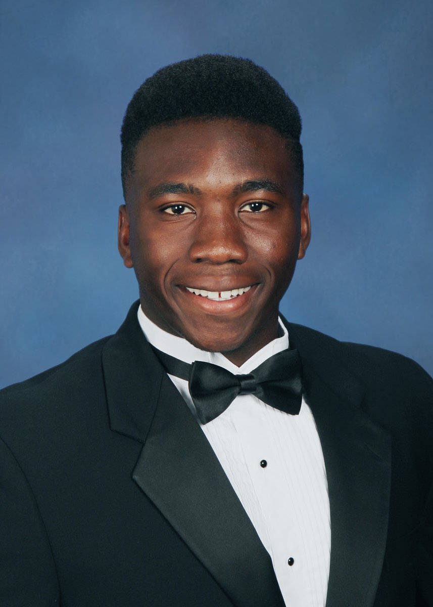 Edgewater High School’s valedictorian Fred Asare-Konadu heads to Harvard University after acceptance letters from 6 out of the 8 Ivy League colleges
