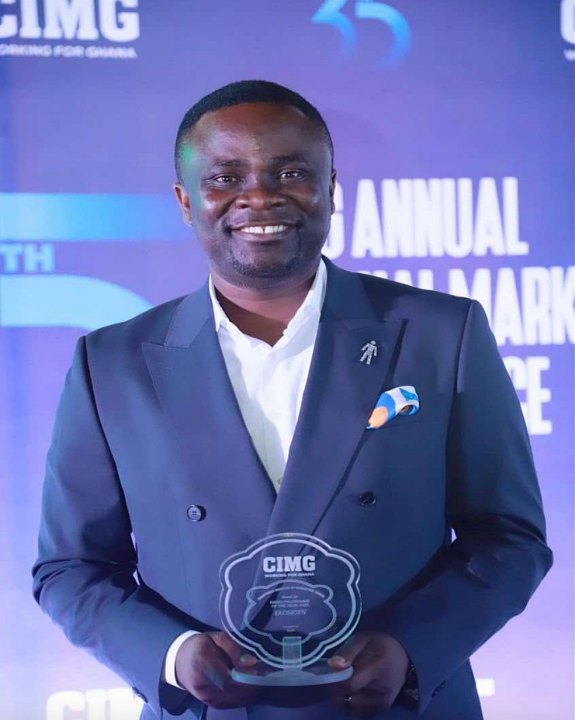 Asempa FM’s ‘Ekosiisen’ wins CIMG Radio Programme of the year